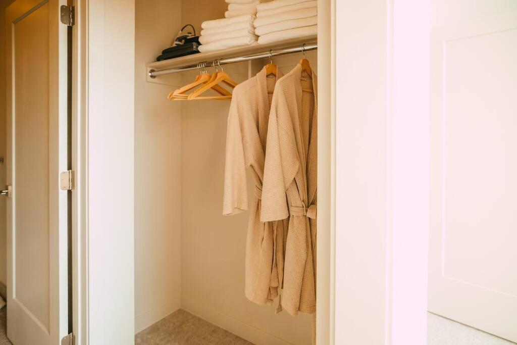 New - Luxury 2Br Penthouse Apt In Central Halifax Buitenkant foto